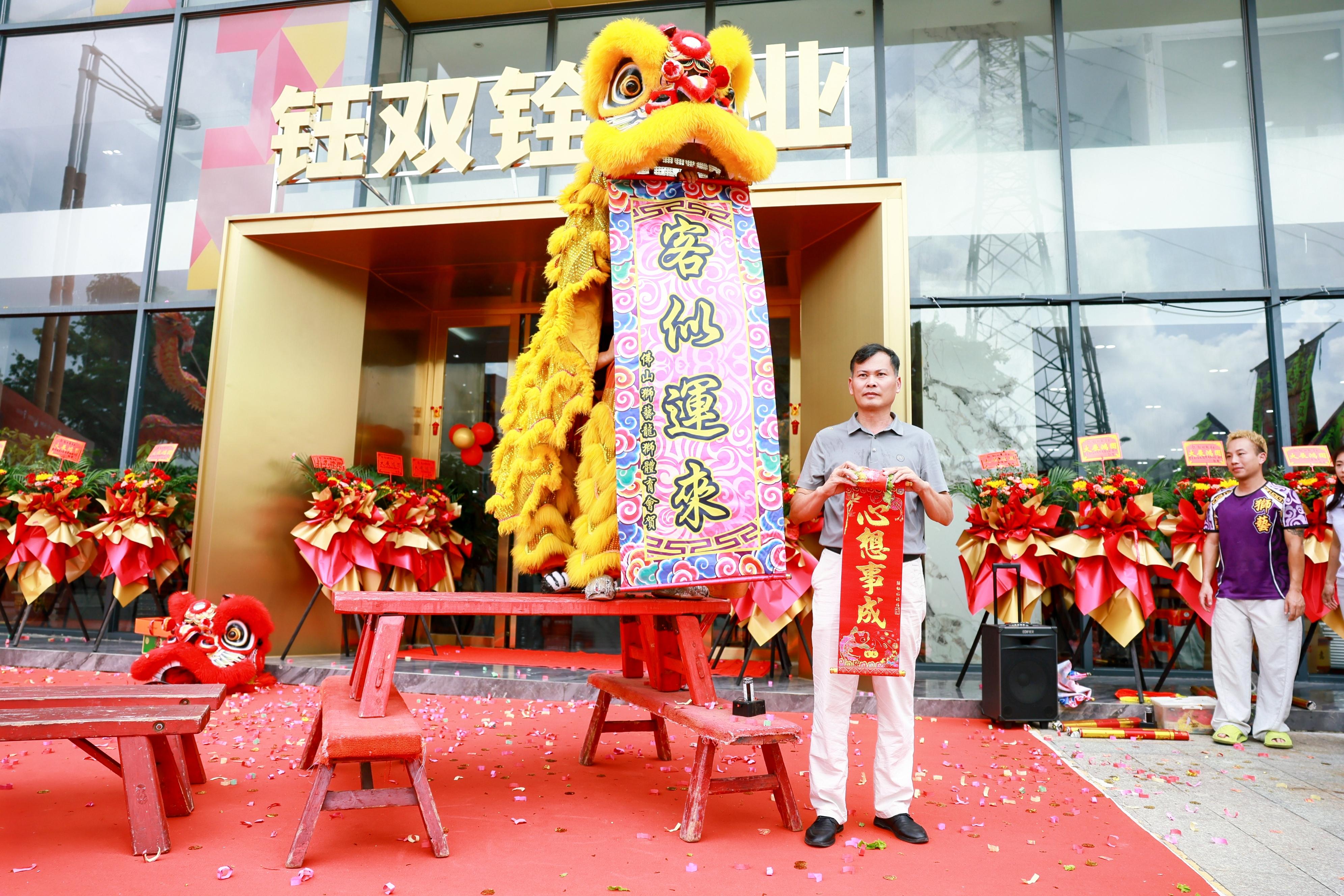 1759214348977075.jpg 2025_0930_66ef84f7j00t3du3k00wdc0032n021rc.jpg